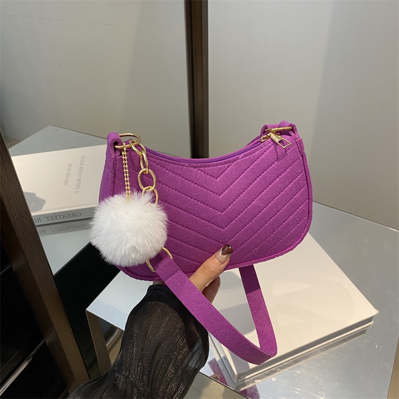 Solid Color Pom-Pom Women's Bag 2025 Winter New Fresh Felt Underarm Bag Embossed Fashion Single Shoulder Stylish Small Square Bag